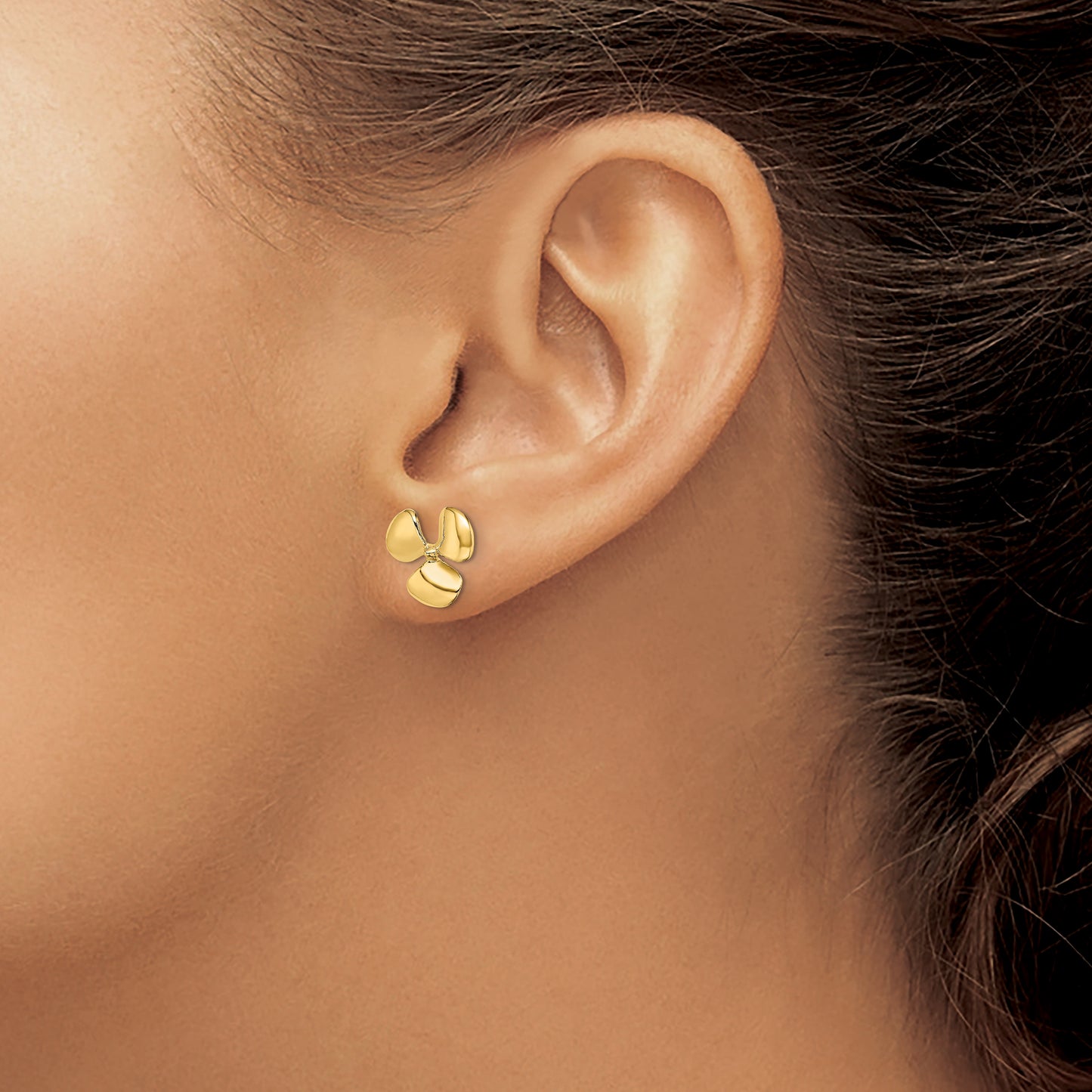 10TE747