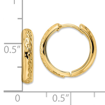 TM813